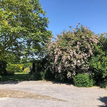 La Fermette D'hacquegnies Apartman